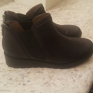 Adrienne Vitanadini Ankle Boots Size 7.5